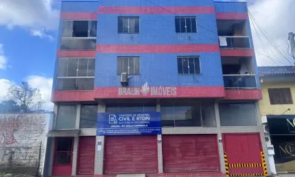 Apartamento de frente 2 dormitórios grande em cachoeirinha bairro vista alegre-sacada com churrasqueira com box coberto até 100%  financiado