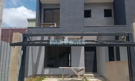 Sobrado 3 dormitórios  sendo 1 suite no Vale do Sol em Cachoeirinha com churrasqueira.