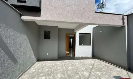 Casa com 3 quartos à venda na Rua José do Patrocínio, 263, Santa Mônica, Belo Horizonte por R$ 679.000