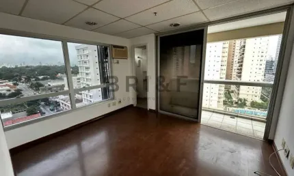 CONJUNTO COMERCIAL BROOKLIN 37M² COM VAGA PRÓXIMO AO METRÔ, PARA VENDA OU LOCAÇÃO