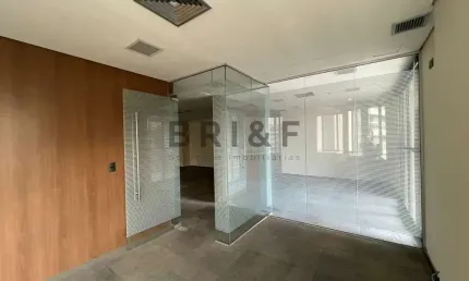 Conjunto comercial para locação com 3 salas e 3 vagas, 115m² - Vila Olímpia - São Paulo