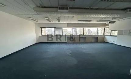 CONJUNTO COMERCIAL PARA LOCAÇÃO 140M²   6  VAGAS NA REGIÃO DA BERRINI