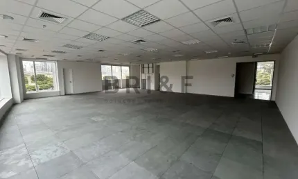 Sala comercial duplex para locação com 353m², 10 vagas de garagem no brooklin, região da berrini