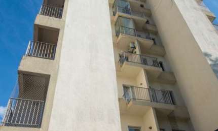 'Espaçosa cobertura duplex de 3 dormitórios e duas vagas de garagem: seu novo lar perto de tudo!'