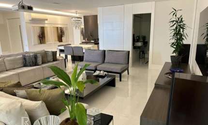 Apartamento de 3 dormitorios e duas vagas Alto Padrão em Higienópolis, São Paulo/SP