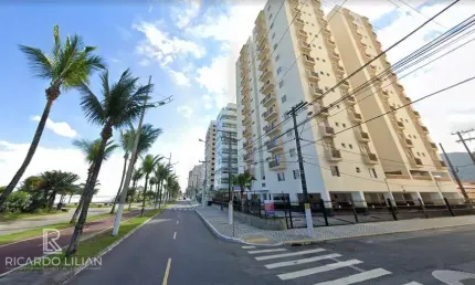 Seu Refúgio à Beira-Mar: Apartamento de 2 Dormitórios no Balneário Florida