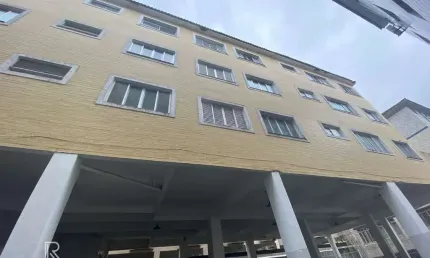 Apartamento no Canto do Forte a 3 quadras da praia - 1 dormitorio e uma vaga - A VENDA!!!