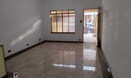 Casa com 2 dormitorios e uma vaga de garagem na Mooca. A VENDA!!!