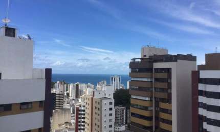 Cobertura à venda na Graça, Salvador-BA:  3 Quartos, 3 Suítes, 2 Salas, 3 Banheiros, 2 Vagas de Garagem, 160m² - Salvador-BA.