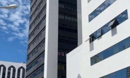 Excelente oportunidade: Sala comercial à venda em Salvador-BA, no bairro Caminho das Árvores, com 1 sala, 1 banheiro, 1 vaga de garagem e 27m²!