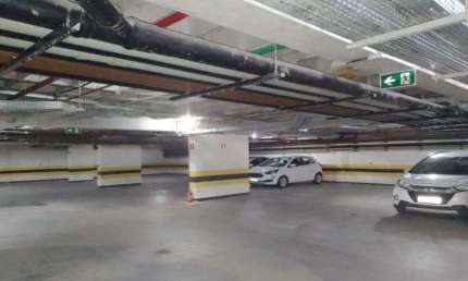 Prédio comercial à venda em Salvador-BA, no bairro Caminho das Árvores, com 645,15m² de área.