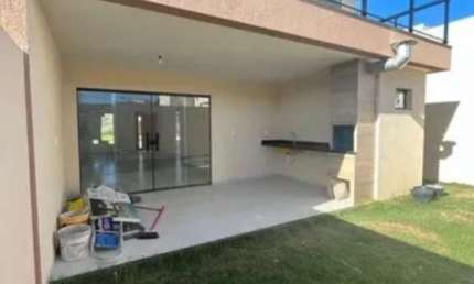 Casa em Condomínio de Luxo à Venda em Camaçari-BA, 4 Quartos, 4 Suítes, 2 Salas, 6 Banheiros, 2 Vagas de Garagem, 169m².
