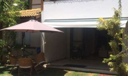 Casa em Condomínio em Itacimirim (Monte Gordo) - Camaçari-BA: 3 quartos, 2 suítes, 2 salas, 4 banheiros, 1 vaga de garagem e 115 m².