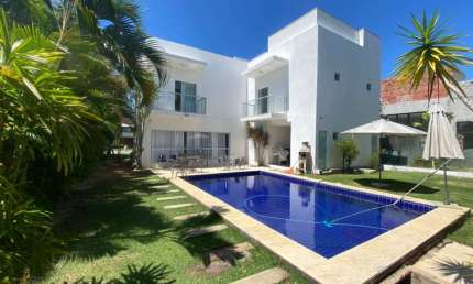 Casa de luxo em condomínio: 4 quartos, 4 suítes e 400m² em Itacimirim, Camaçari-BA!