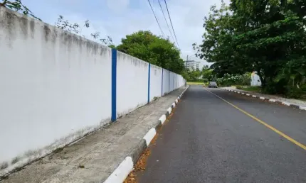 Terreno à venda em Pitangueiras, Lauro de Freitas-BA com 6.000 m² de área! Aproveite essa oportunidade!
