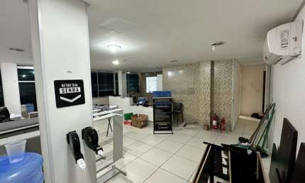 Sala Comercial para Locação no Comércio, Salvador-BA: 1 Sala, 1 Banheiro, 180m² de Área