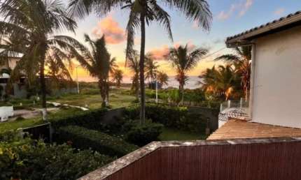 Casa em Condomínio em Itapuã, Salvador-BA  3 Quartos, 1 Suíte, 2 Salas, 2 Banheiros, 1 Vaga de Garagem  140,00 m²