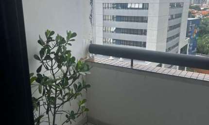 Apartamento à venda no Stiep, Salvador-BA: 3 quartos, 1 suíte, 2 salas, 3 banheiros, 2 vagas de garagem.