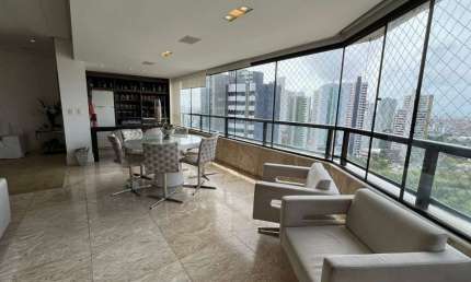 Apartamento de luxo no Horto Florestal, Salvador-BA: 4 quartos, 4 suítes, 2 salas, 5 banheiros, 243m², 2 varandas e 5 vagas de garagem.
