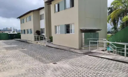 Apartamento à venda em Lauro de Freitas-BA, Buraquinho: 2 quartos, 2 salas, 1 banheiro, 1 vaga de garagem - 58m² de área.