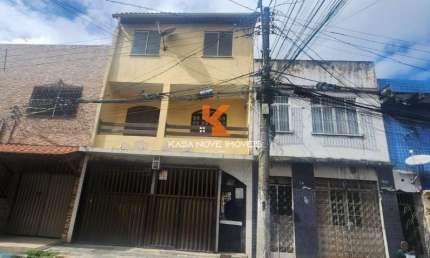 Imperdível Casa à Venda em Salvador-BA: 3 Quartos, 1 Suíte, 2 Salas, 3 Banheiros, 2 Vagas de Garagem!