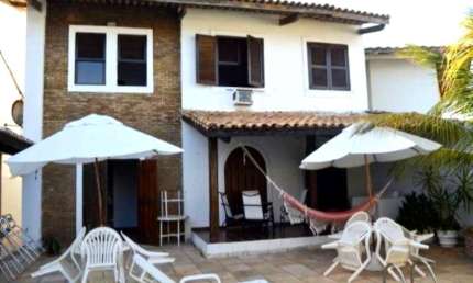 Casa em Salvador-BA, bairro Piatã: 4 quartos, 2 suítes, 2 salas, 5 banheiros, 4 vagas, 408m²