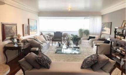 Apartamento de luxo em Ondina: 3 quartos, 3 suítes, 3 salas, 6 banheiros e 3 vagas de garagem!