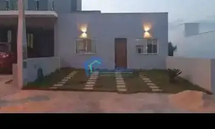Casa com 2 dormitórios à venda, 112 m² por R$ 532.000,00 - Condomínio Guarujá - Salto/SP