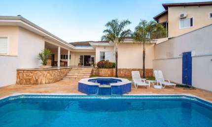 Casa com 3 dormitórios à venda, 326 m² por R$ 2.150.000,00 - Jardim Residencial Villa Suíça - Indai