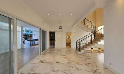 Sobrado com 4 suítes, 408 m² - venda por R$ 4.045.000 ou aluguel por R$ 22.800/mês - Jardim Maison