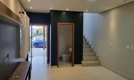 Sobrado para locação em condomínio fechado – conforto, espaço e segurança!
