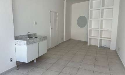 Sala Comercial no Centro, Ed Clube Juiz de Fora, Pacote de Locação R$ 1.200,00/mês.