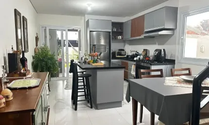 Casa 3 Dort , suíte c closet e lavabo 2 vagas Loteamento Campeche Oka