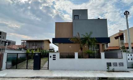 Casa com 3 quartos à venda na Rua Grumixama, 123, Campeche, Florianópolis