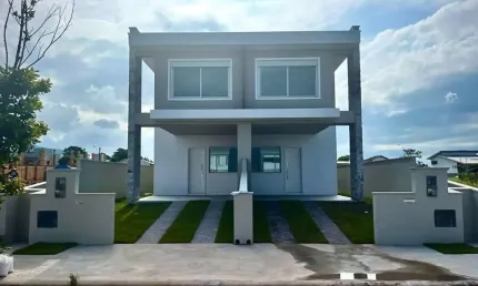 Casa Nova em Lot. Planejado próximo a Praia R$ 9.900, o Metro