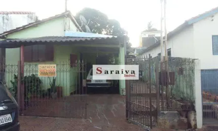 Casa com 3 dormitórios à venda, 372 m² por R$ 210.000,00 - Centro - Itapuí/SP