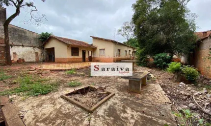 Casa com 3 dormitórios à venda, 282 m² por R$ 1.100.000,00 - Centro - Itapuí/SP