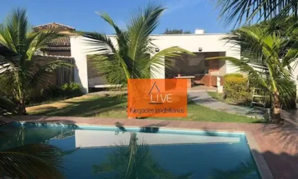 LIVE VENDE: Excelente casa em condomínio com 4 quartos, 3 suítes em Maricá
