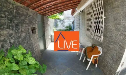 Casa com 4 quartos à venda, 200 m² por R$ 1.000.000 - Pe Pequeno - Niterói/RJ