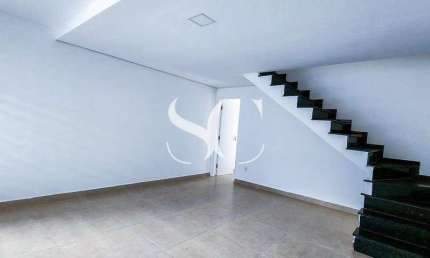 Vende-se casa triplex no bairro de Enseada na cidade do Guarujá!