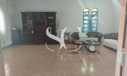 Vende-se casa de 03 dormitórios sendo i suíte no Jardim Guassu em São Vicente - SP