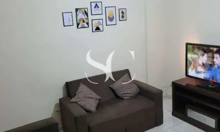 Vende-se sala living mobiliada no Centro de São Vicente