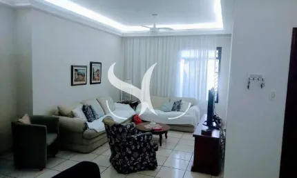 Vende-se casa sobreposta baixa de 03 dormitórios sendo 01 suíte no bairro de embaré em santos