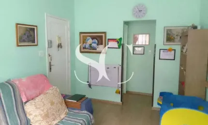 Vende-se apartamento de 02 dormitórios no bairro da vila mathias em santos