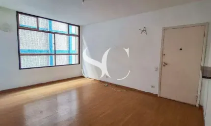 Vende-se apartamento de 02 dormitórios frente mar, ideal para reforma.