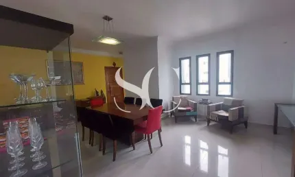 Vende-se apartamento de 03 dormitórios sendo 01 suíte no bairro de ponta da praia em santos
