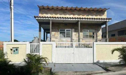Casa com 3 dormitórios à venda, 304 m² por R$ 600.000,00 - Cordeirinho - Maricá/RJ