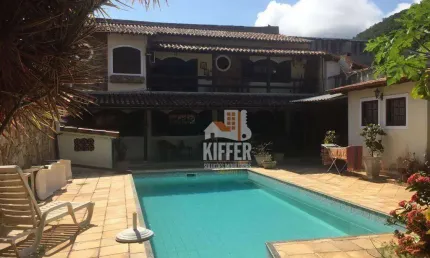 Casa Alto Padrão com Piscina à Venda em Itaipuaçu | 2 Suítes | 480m²
