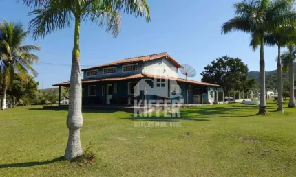 Sítio com 3 dormitórios à venda, 14536 m² por R$ 950.000,00 - Ubatiba - Maricá/RJ