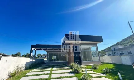 Casa Nova com 3 Suítes, Pé Direito Duplo e Hidromassagem – Condomínio Gan Éden, Maricá
